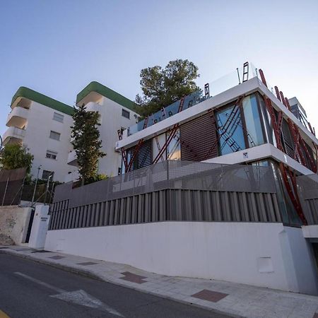 טורמולינוס Nogalera Quintessence Apartment With Private Parking By Namaste Elite מראה חיצוני תמונה