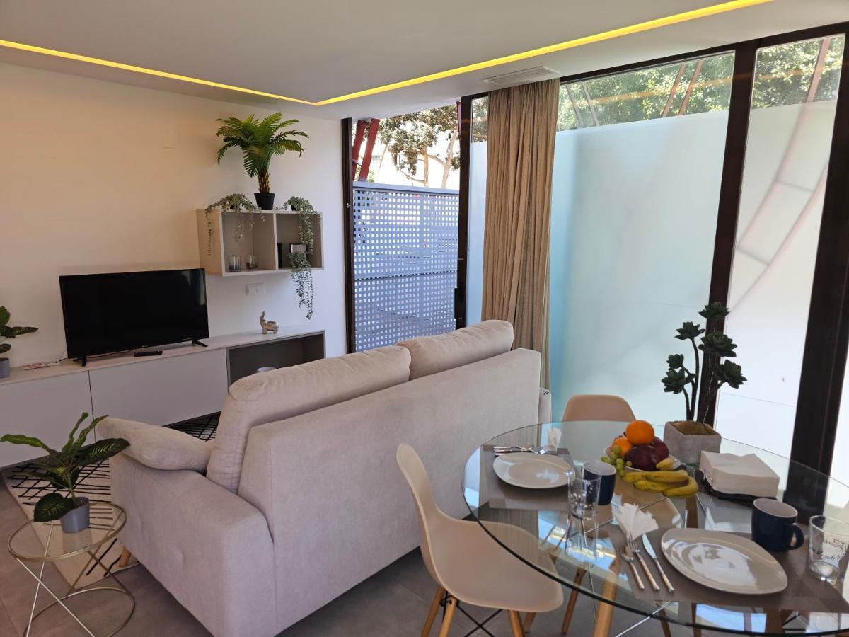 טורמולינוס Nogalera Quintessence Apartment With Private Parking By Namaste Elite מראה חיצוני תמונה