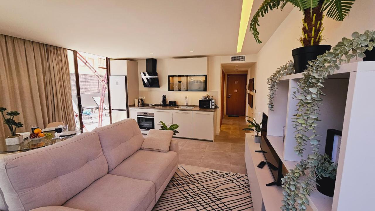 טורמולינוס Nogalera Quintessence Apartment With Private Parking By Namaste Elite מראה חיצוני תמונה